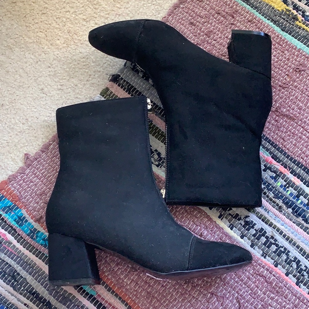 Black heel booties